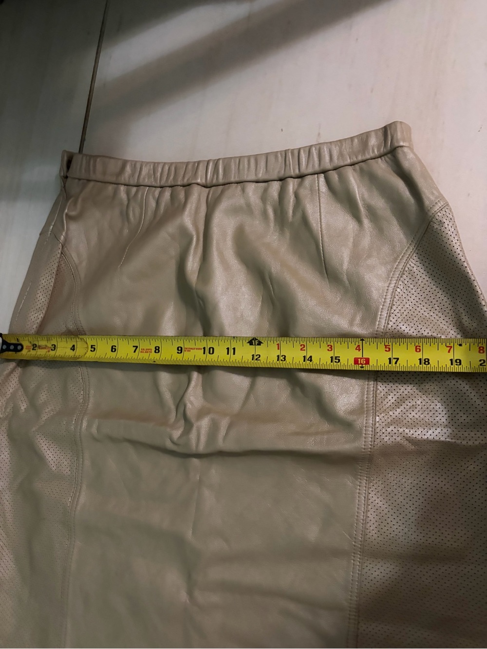 Vintage Terry Lewis Leather Skirt Size 12 Side Zip, Partial Elastic Waist. Aline - Picture 10 of 11
